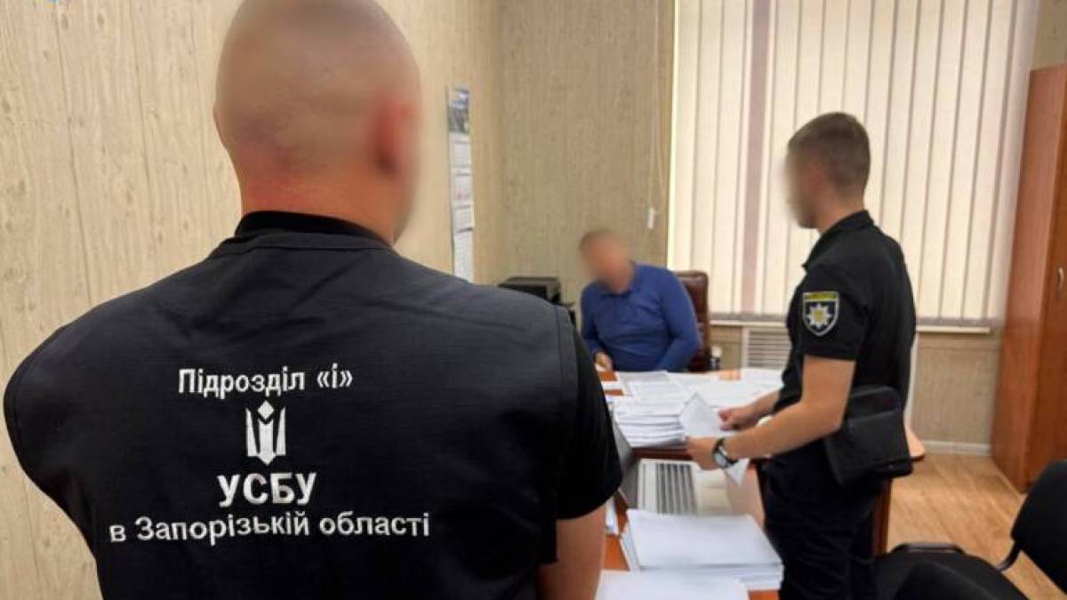 У Запоріжжі трьох посадовців та бізнесмена підозрюють у завданні збитків бюджету на понад 3,7 млн грн