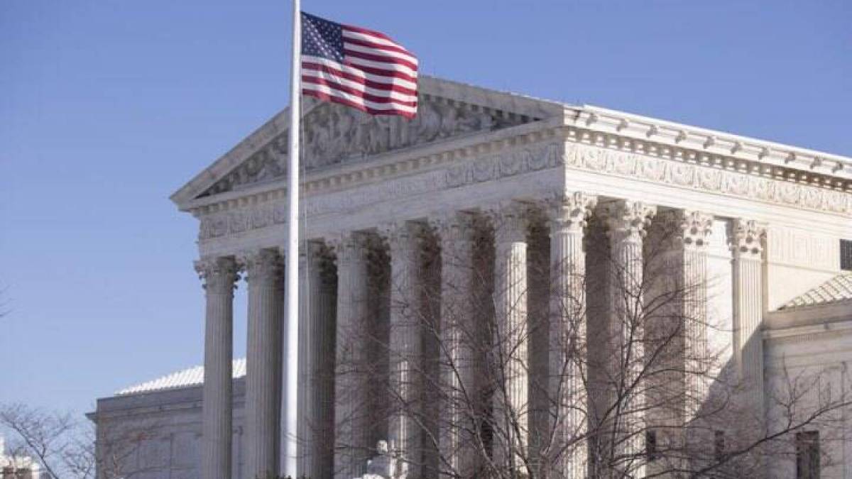 Верховний суд США заборонив призупиняти президентські укази