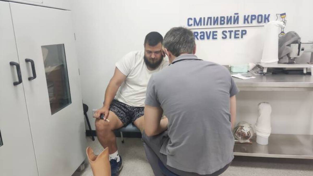 Як у прифронтовому Запоріжжі працює центр протезування та реабілітації військових і цивільних