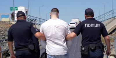 З Румунії екстрадували організатора групи паліїв, які орудували в Україні