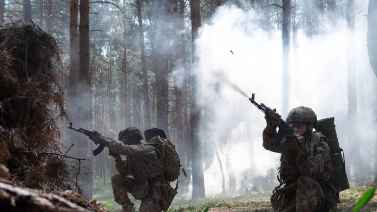Орієнтовні втрати ворога на 1 липня — Генштаб ЗСУ: 1020980 (+970) осіб, 10983 (+3) танки, 22928 (+6) ББМ