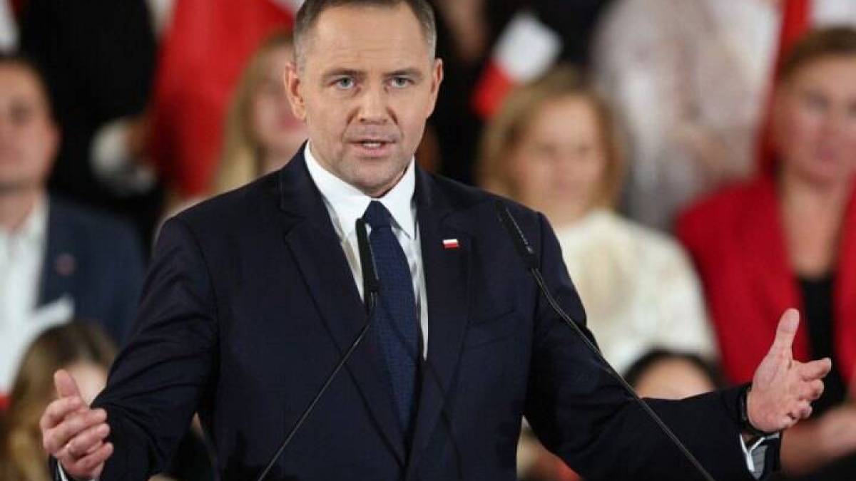 У Польщі остаточно затвердили обрання Кароля Навроцького президентом