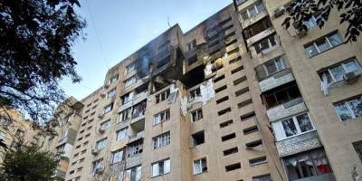 В Одесі ворожий безпілотник влучив у багатоповерхівку, четверо постраждалих