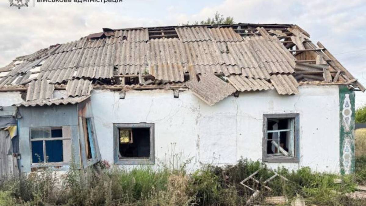 Окупанти продовжують нищити міста та села нашої області – 432 удари за добу