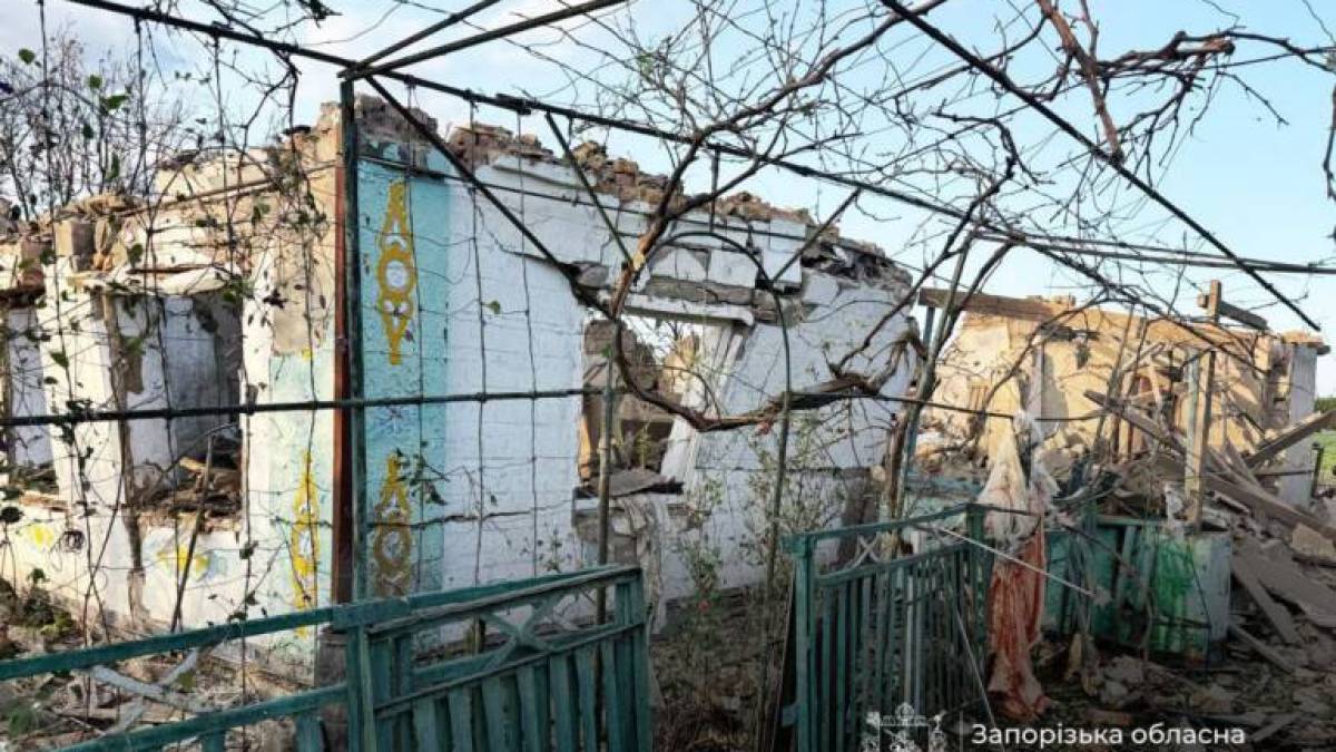 Окупанти продовжують нищити міста та села нашої області — 377 ударів за добу