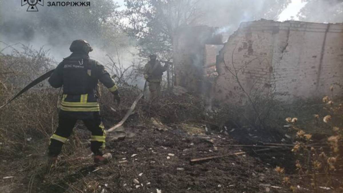 У Запорізькій області внаслідок ворожих обстрілів спалахнуло поле ячменя