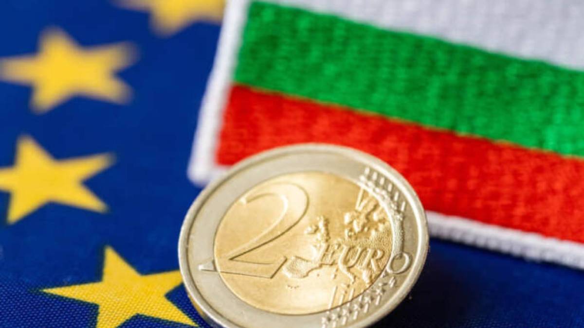 Рада ЄС ухвалила фінальні кроки для впровадження євро в Болгарії