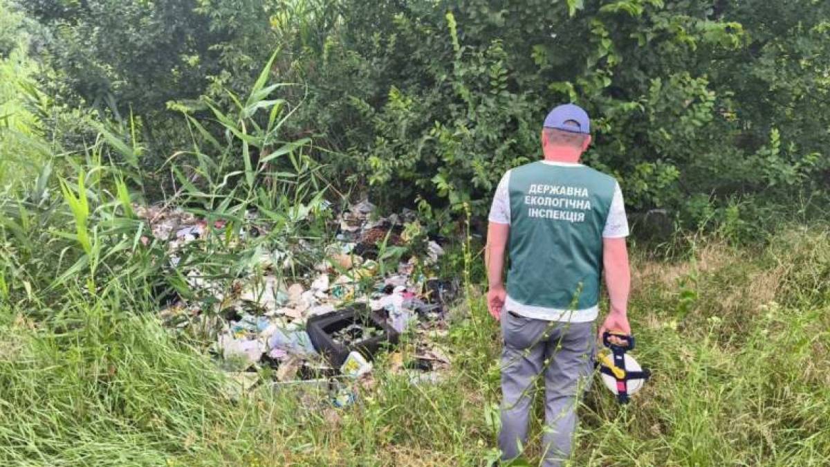 У Запоріжжі виявили чергове стихійне сміттєзвалище
