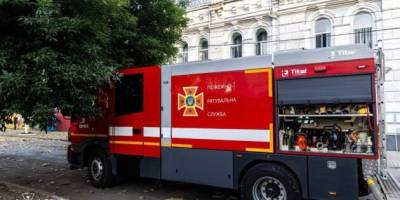 У Харкові дев’ятеро постраждалих внаслідок ранкової атаки росії по центру міста: зачепило пологовий будинок