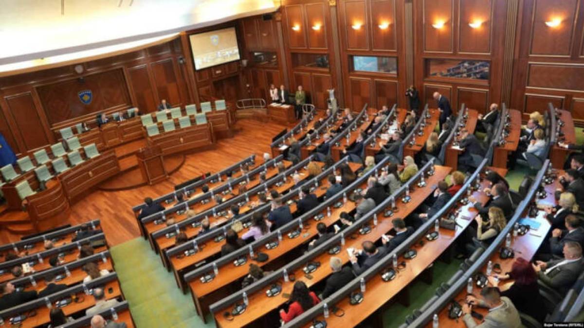 Парламент Косова вже 45-й раз не може розблокувати роботу