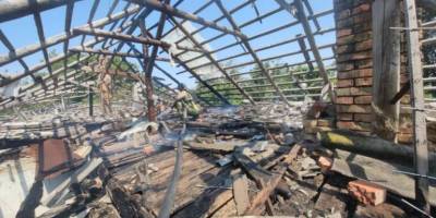  Внаслідок ворожих обстрілів спалахнув дах будинку та трьох госпспоруд у Пологівському районі