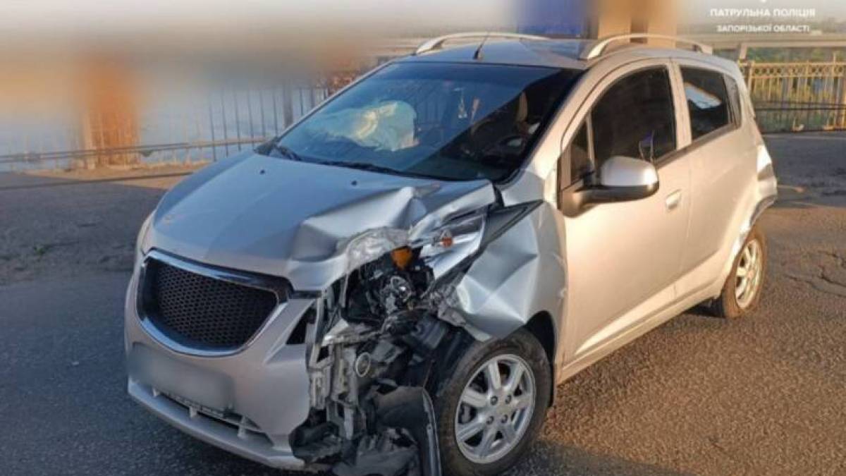 У звʼязку із ДТП ускладнення руху на мосту імені Преображенського з центру міста