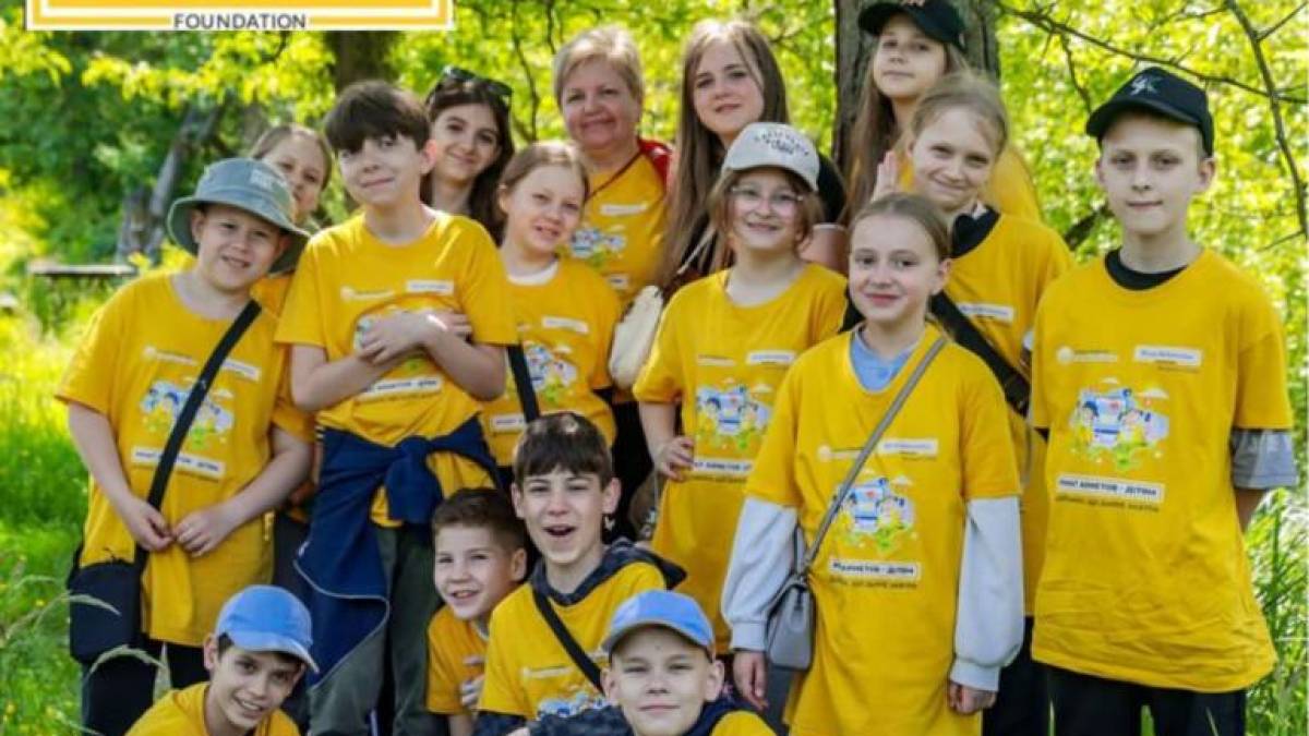 Відкрита реєстрація на літню зміну у «Блогер Кемпі» для дітей, які постраждали від війни