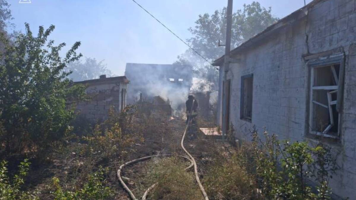 Сім пожеж сталося в Запорізькій області внаслідок ворожих обстрілів