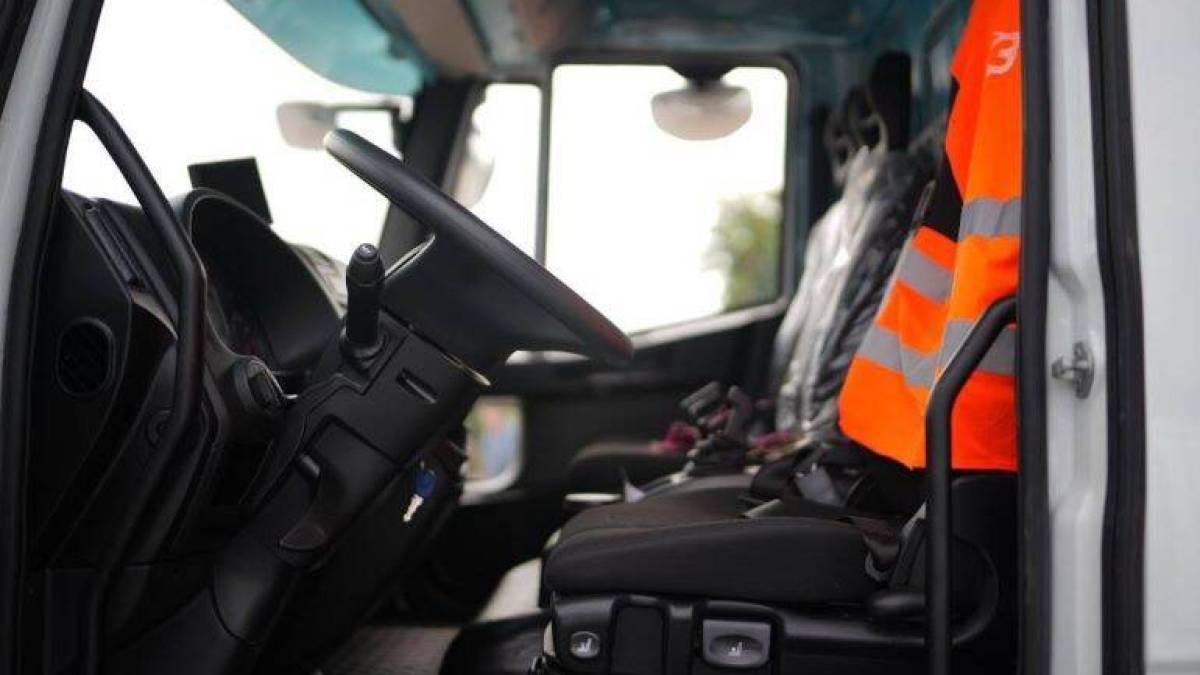 Райадміністрації та комунальники Запоріжжя отримали нову спецтехніку