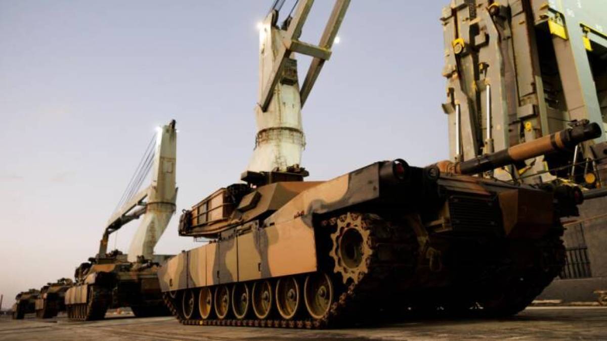 Австралія розпочала постачання Україні танків Abrams, які блокували США