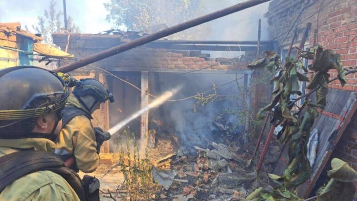 ДСНС Запорізької області: ліквідація наслідків ворожих обстрілів 20 липня