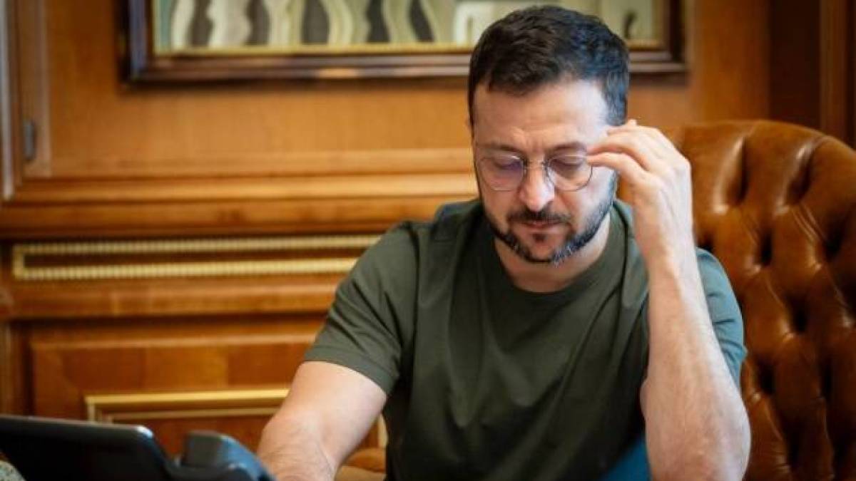 Зеленський підписав Закони про продовження воєнного стану та загальної мобілізації до 5 листопада