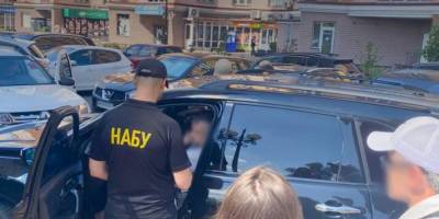 НАБУ і САП – про викриття нардепа й чиновників на хабарі: відкати сягали 30%