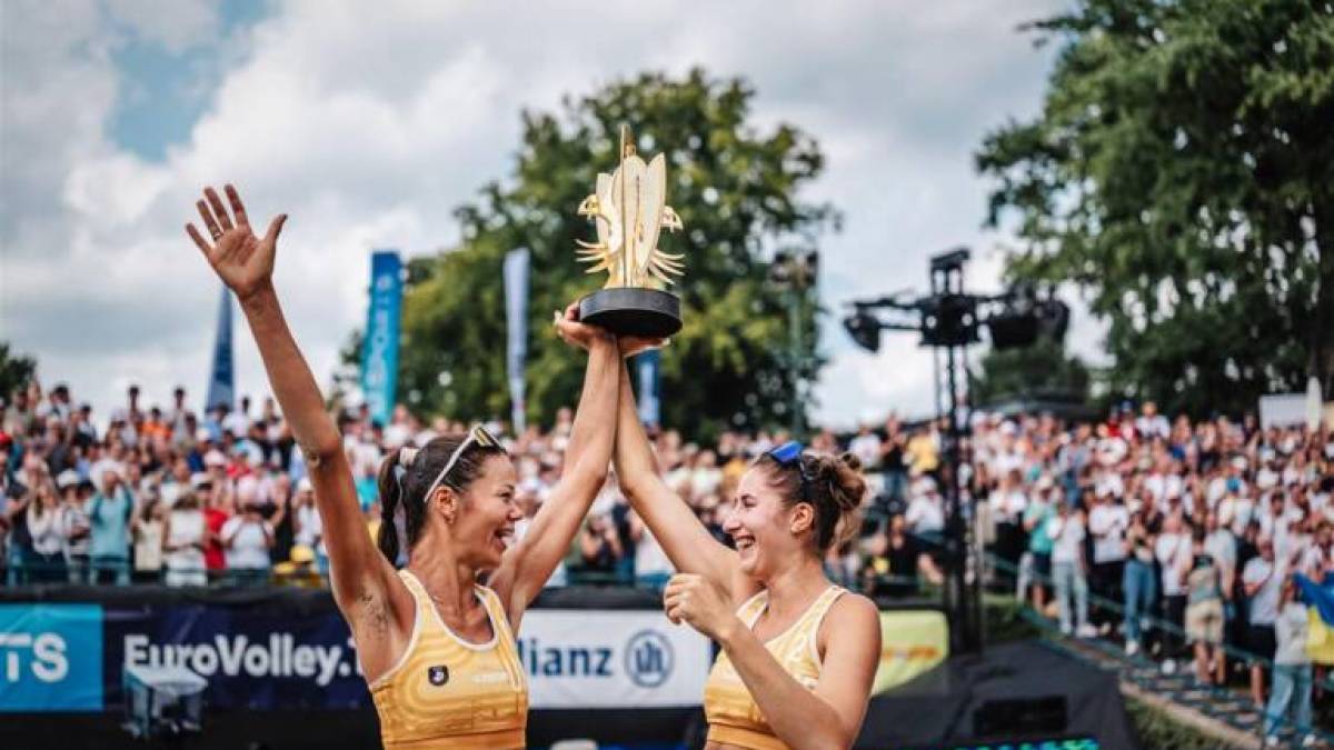 Вперше в історії. Українки вибороли «золото» на ЧЄ з пляжного волейболу