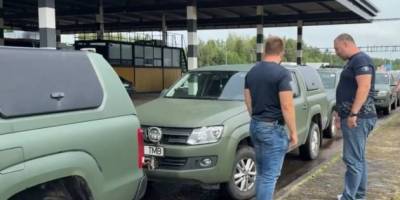 Естонія передала Україні 22 поліцейські автомобілі