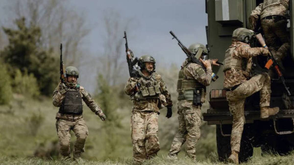 Орієнтовні втрати ворога на 8 серпня – Генштаб ЗСУ: 1061350 (+1040) осіб, 11083 (+7) танки, 23102 (+7) ББМ