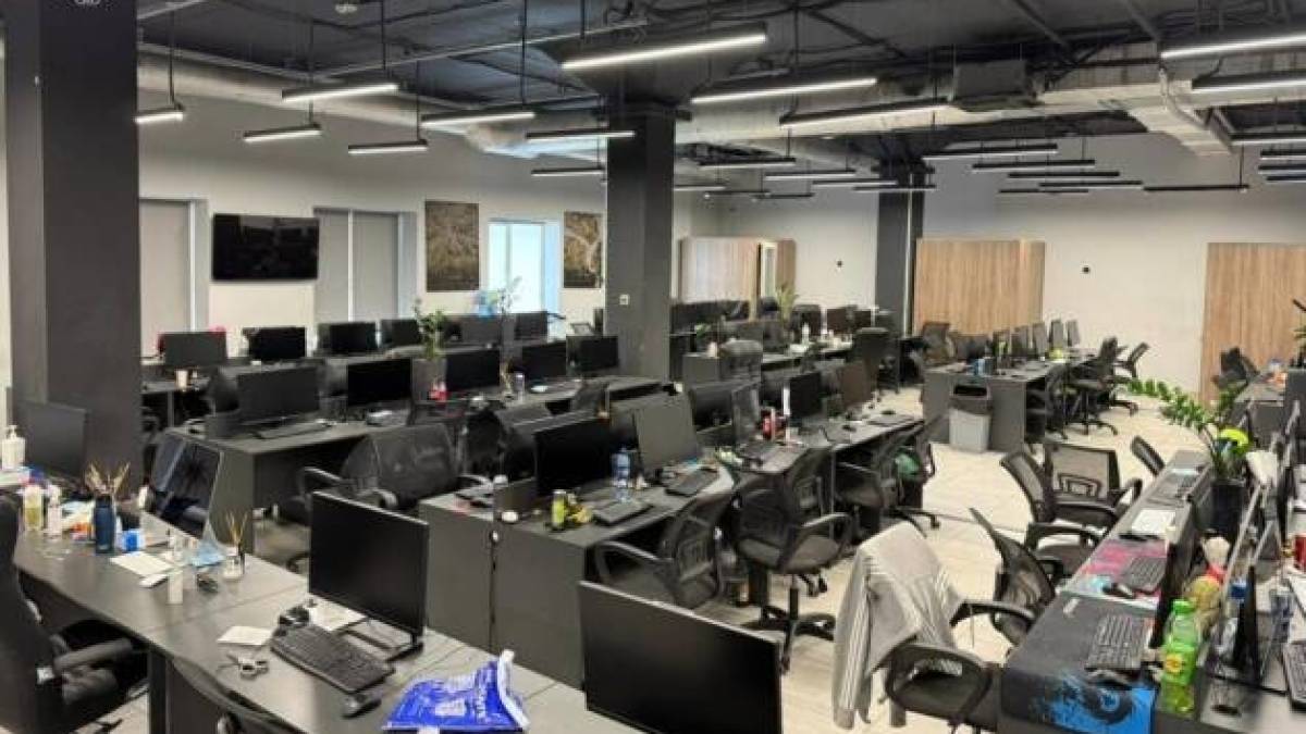 У Дніпрі ліквідували мережу кол-центрів, через які шахраї знімали кошти з рахунків громадян ЄС