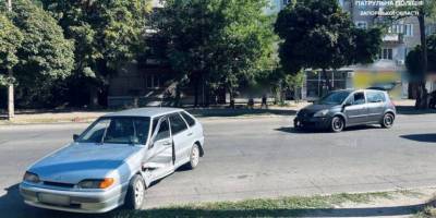 Автопригода без травмованих сталася сьогодні у Комунарському районі