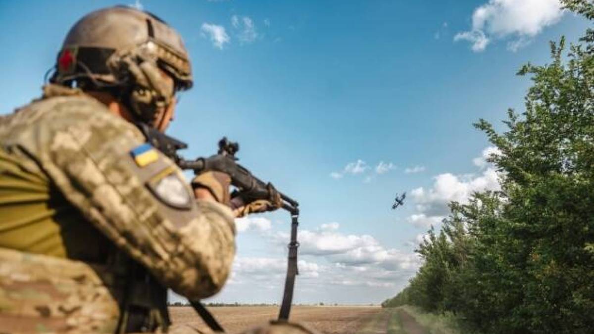 Орієнтовні втрати ворога на 14 серпня — Генштаб ЗСУ: 1067100 (+990) осіб, 11104 (+5) танки, 31458 (+29) артсистем