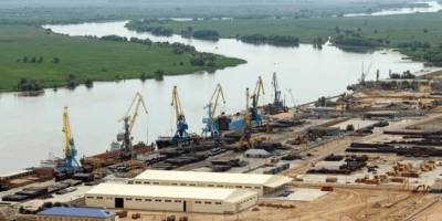 Сили оборони уразили російське судно з комплектуючими до “шахедів” і боєприпасами – Генштаб