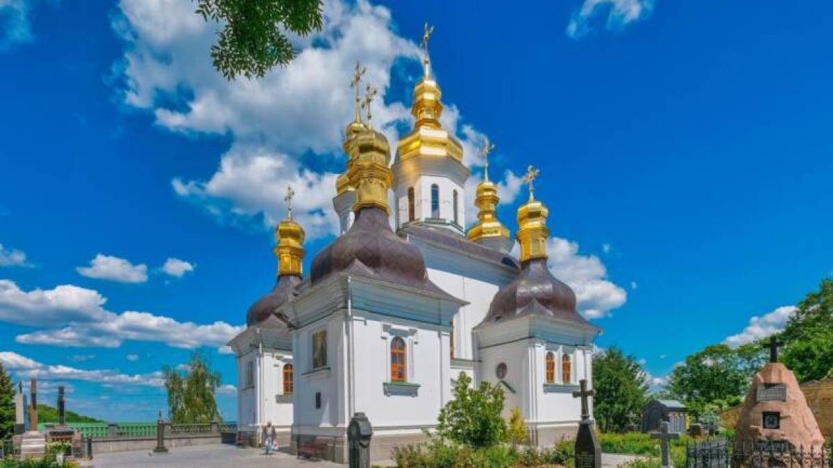 Церковне свято 17 серпня: що викинути з дому, щоб пішли хвороби та печалі