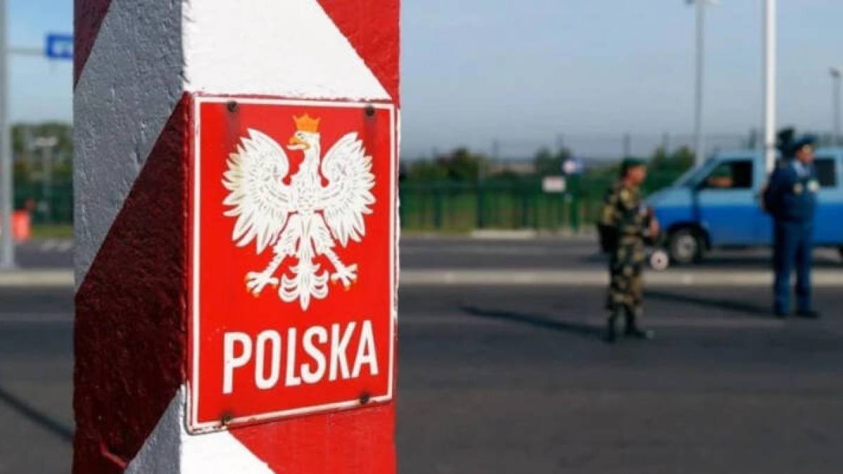 Польща оновила фінансові правила для в’їзду українців