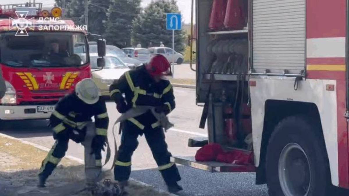 Рятувальники ліквідували пожежу в неексплуатованій будівлі в Запоріжжі