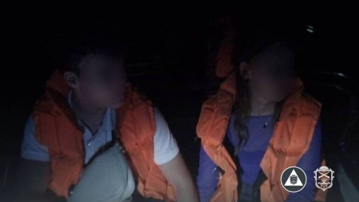 У Запоріжжі двоє підлітків застрягли на острові біля Хортиці
