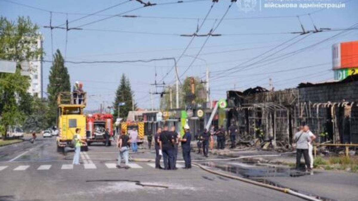 Кількість постраждалих внаслідок ворожого удару по Запоріжжю зросла до 17 людей