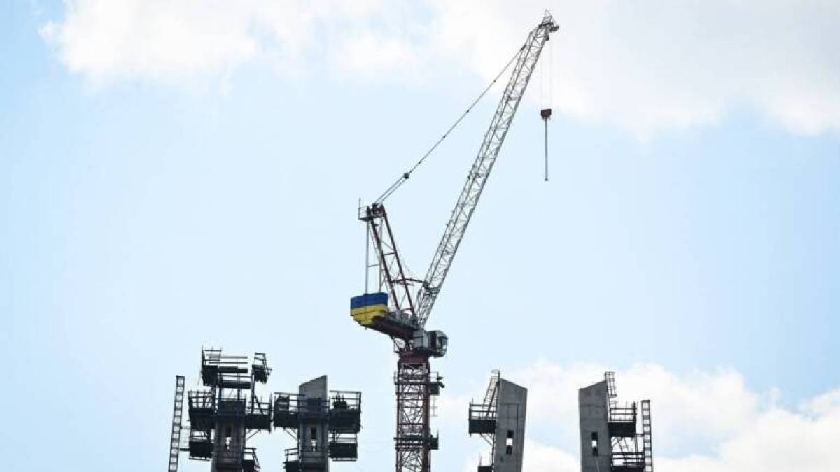 У Запоріжжі відновили прапор України, намальований 9 років тому