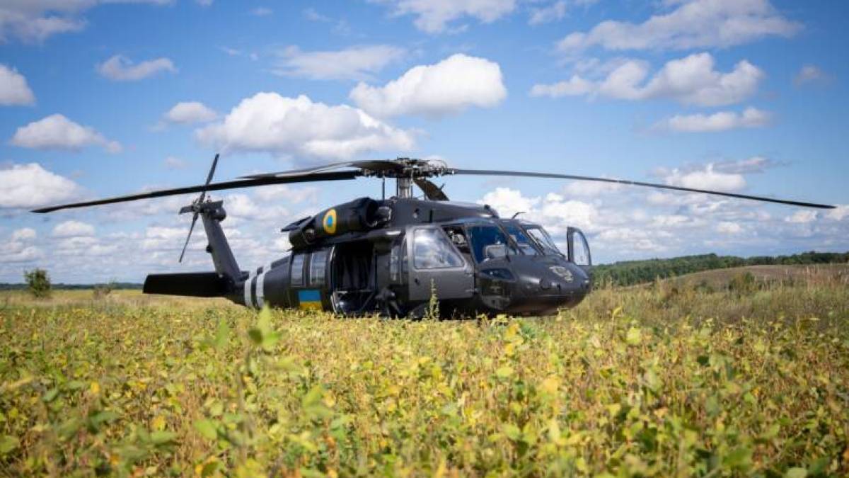 Україна отримала Black Hawk, на який гроші збирали чеські волонтери