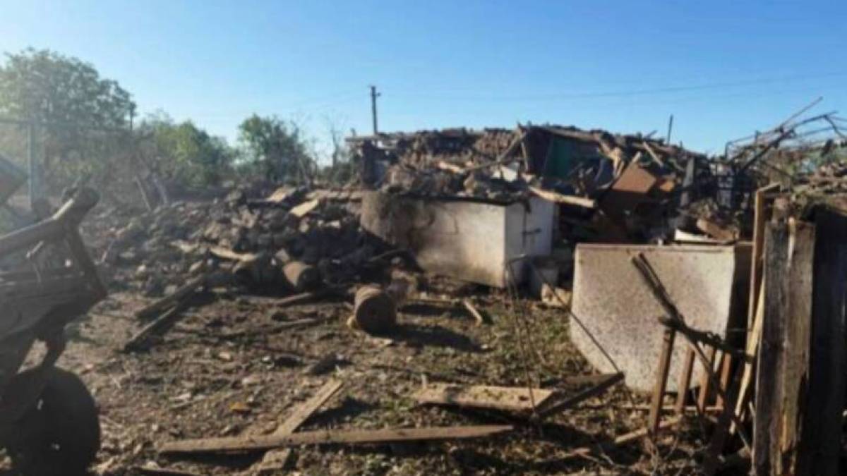 Три ворожі удари по території одного із селищ Пологівського району