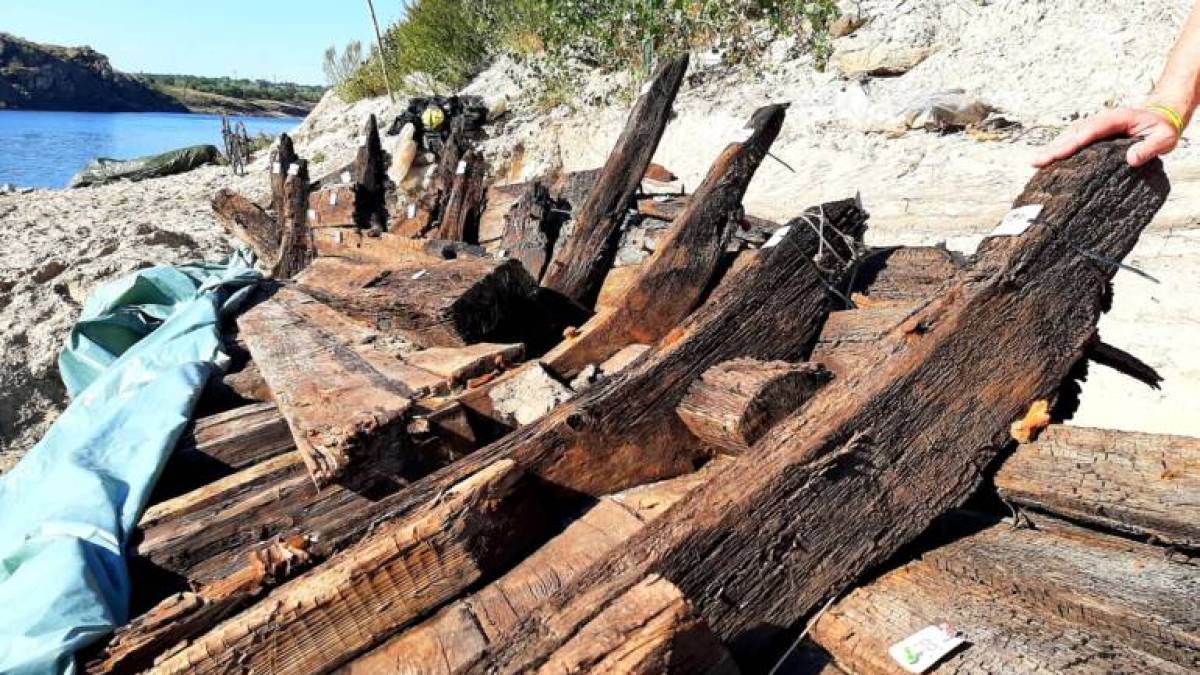 Національний заповідник «Хортиця» проводить в акваторії Старого Дніпра на о. Хортиця Міжнародну археологічну експедицію «Хортиця-2025».