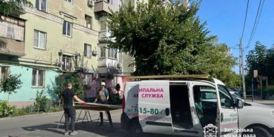 У Запоріжжі продовжують усувати наслідки ворожих обстрілів