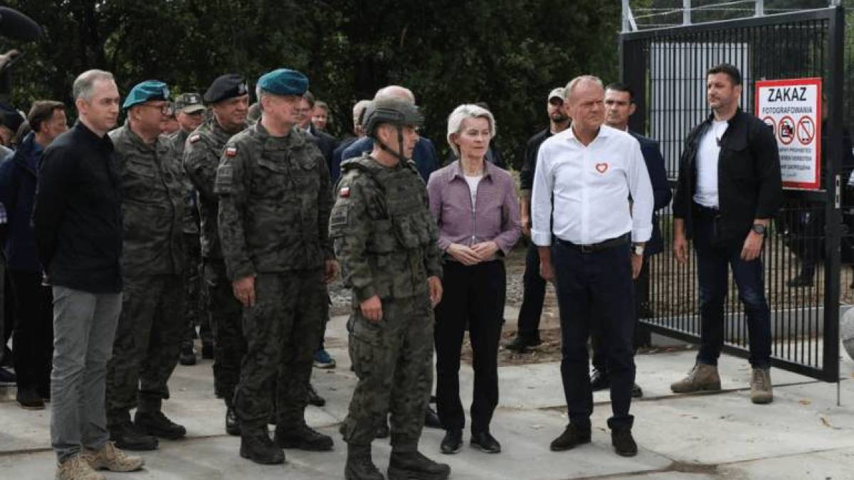 Туск і фон дер Ляєн відвідали польсько-білоруський кордон