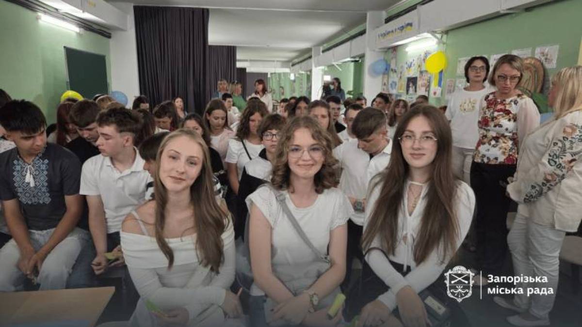 У Запорізькій гімназії  навчальний рік розпочали зі стартапу