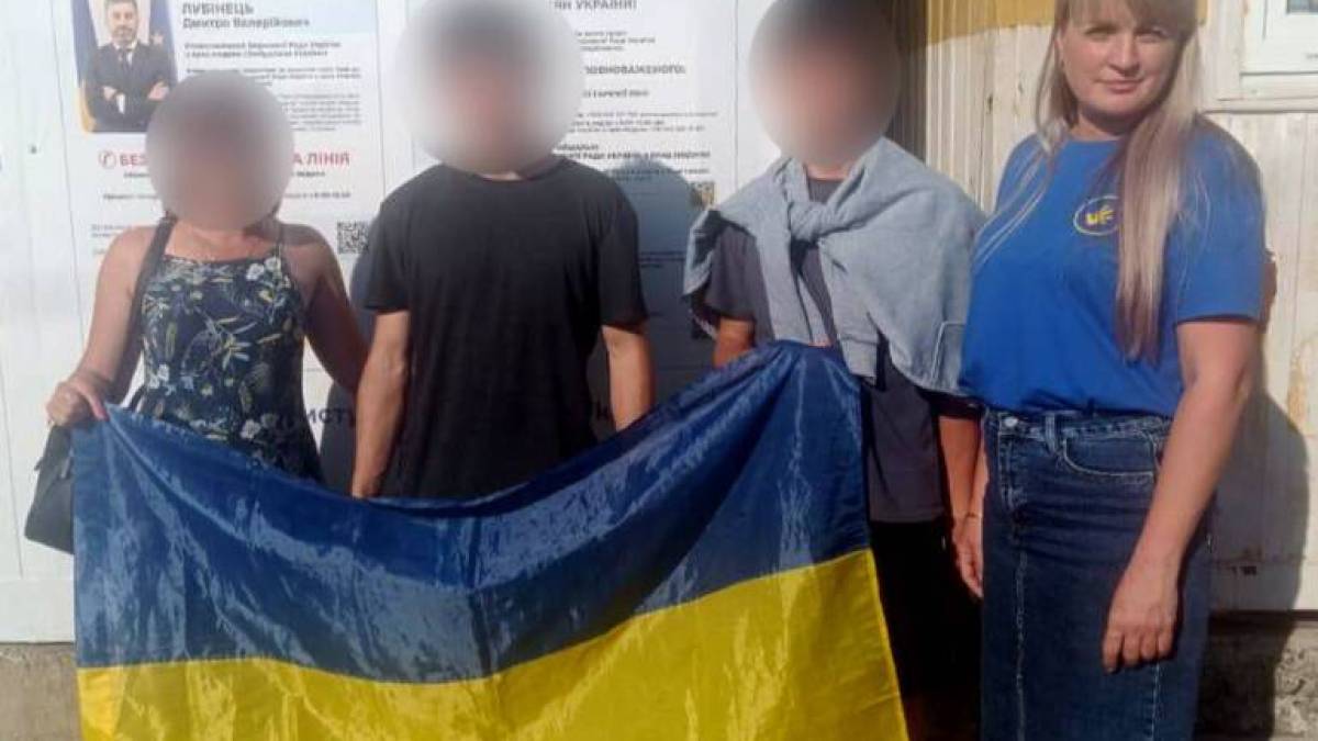Маємо світлі новини: ще групу українських дітей повернуто з ТОТ та росії