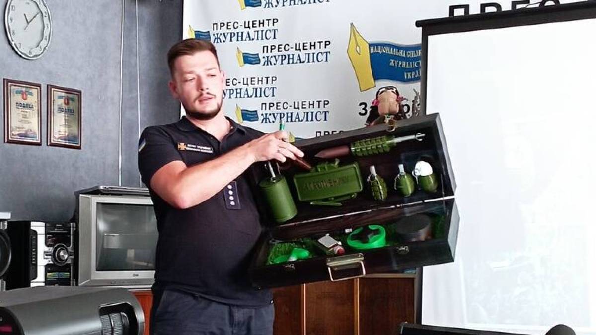 Запорізькі рятувальники нагадали про основи мінної безпеки