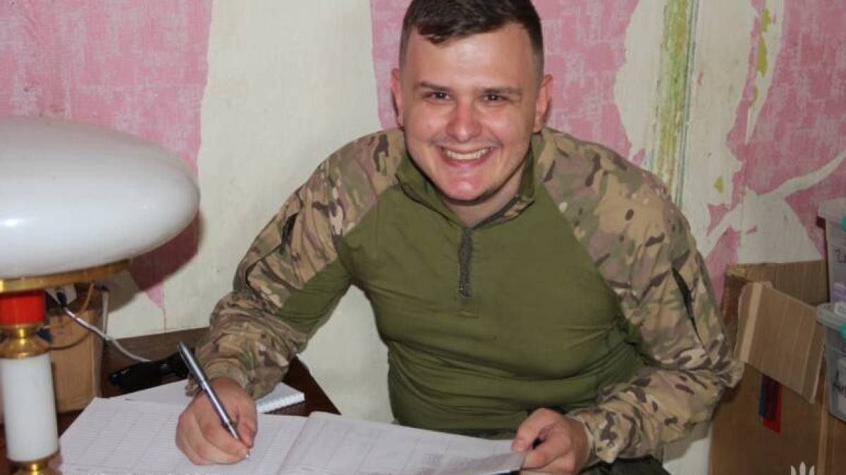 Педіатр із позивним Демон: «Ми накладали пораненим шви, а в цей час стіни намету тряслися від вибухів»