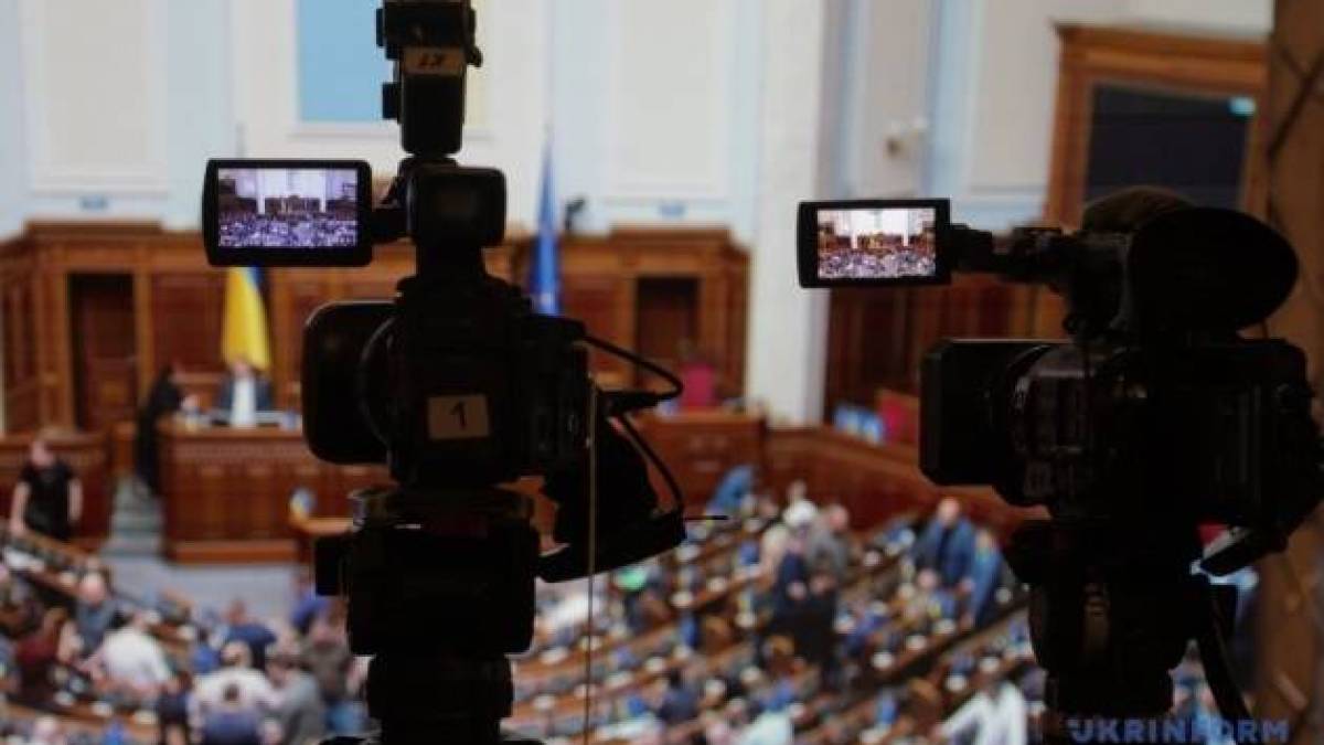 Стефанчук підписав постанову про відновлення трансляцій засідань ВР