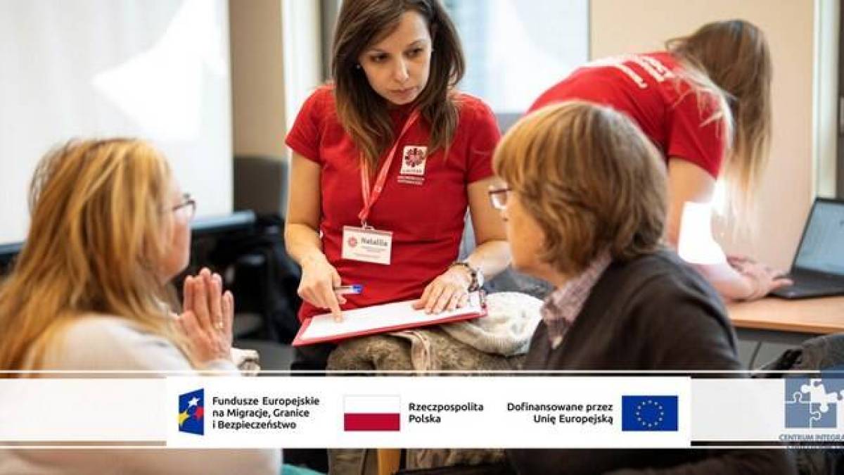 Яку допомогу можуть отримати українці в польських інтеграційних центрах
