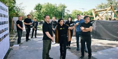 Віцепремʼєр-міністр Олексій Кулеба перевірив, як у Запоріжжі використовують державні кошти на відновлення зруйнованих будинків
