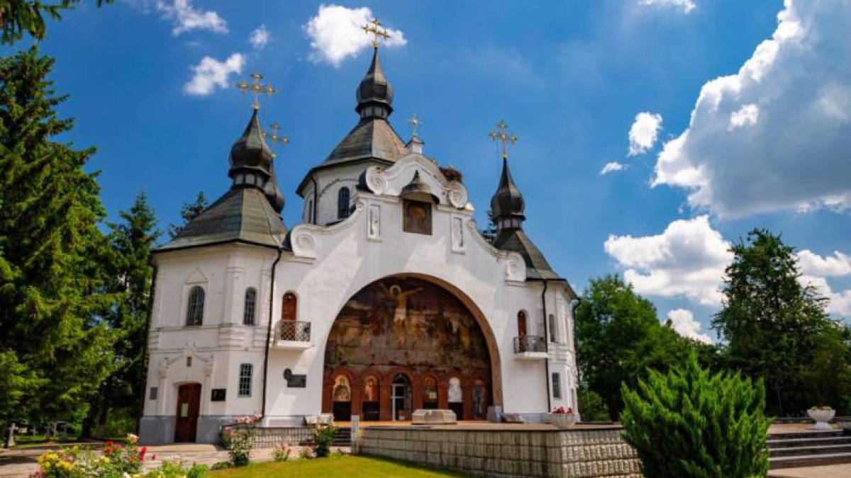 Церковне свято 15 вересня:  що не можна позичати сусідам цього дня