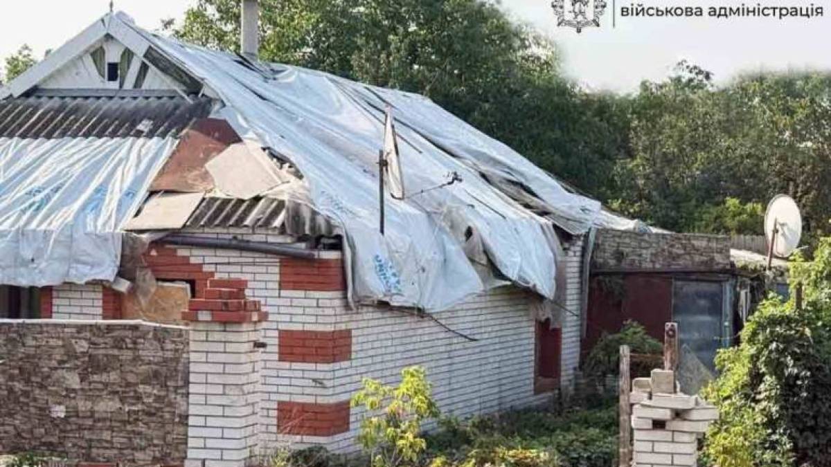 Загалом упродовж доби окупанти завдали 607 ударів по 17 населених пунктах Запорізької області